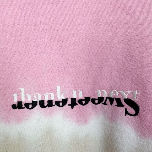 ARIANA GRANDE | RARE Thank U Next Sweetener Tour Crewneck Women’s Size Medium - Picture 5 of 8